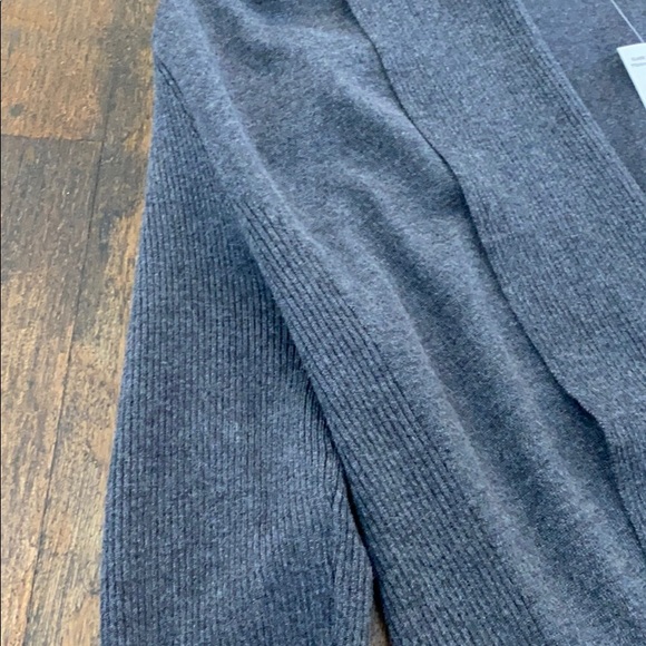 NWT WHBM Gray Fitted Open Front Tunic Cardigan - Picture 3 of 10